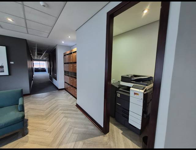 981M² OFFICE TO LET IN SANDTON CENTRAL